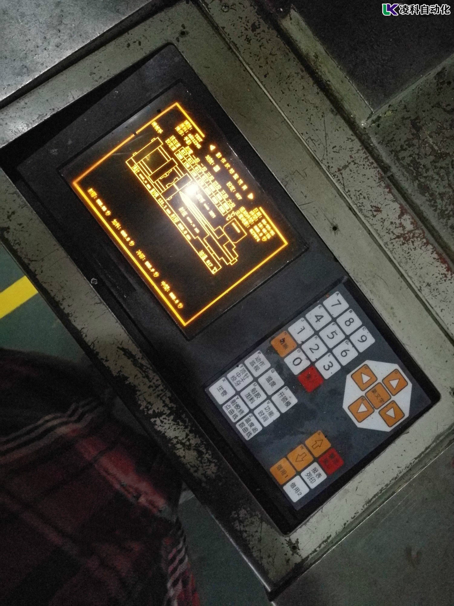 倫茨觸摸屏白屏故障維修經驗分享